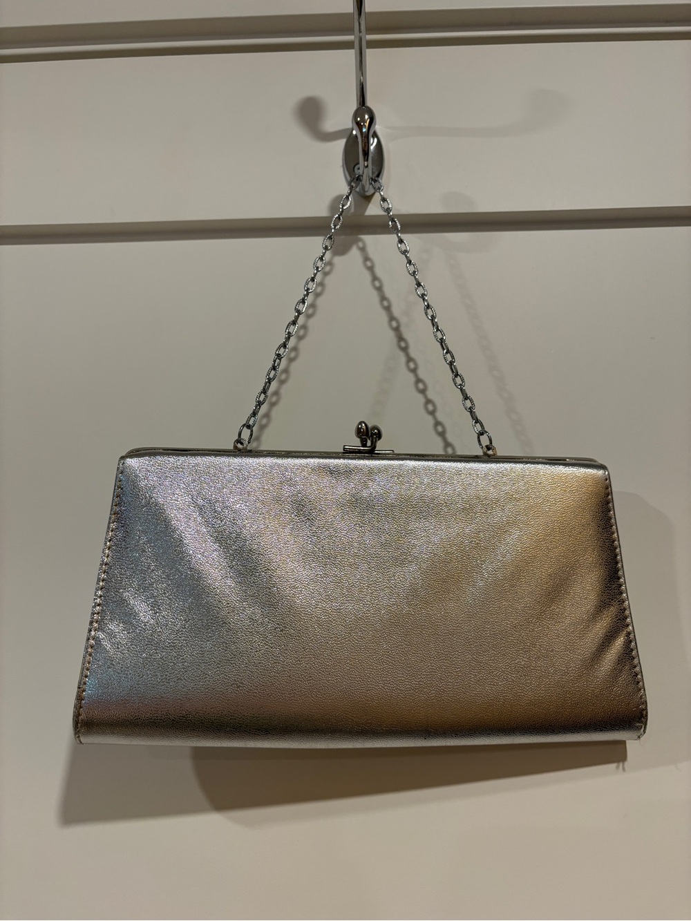 Silver Metallic Chain-Handle Evening Clutch
